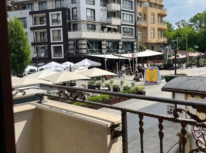 Marrone On Bogoridi Apartment